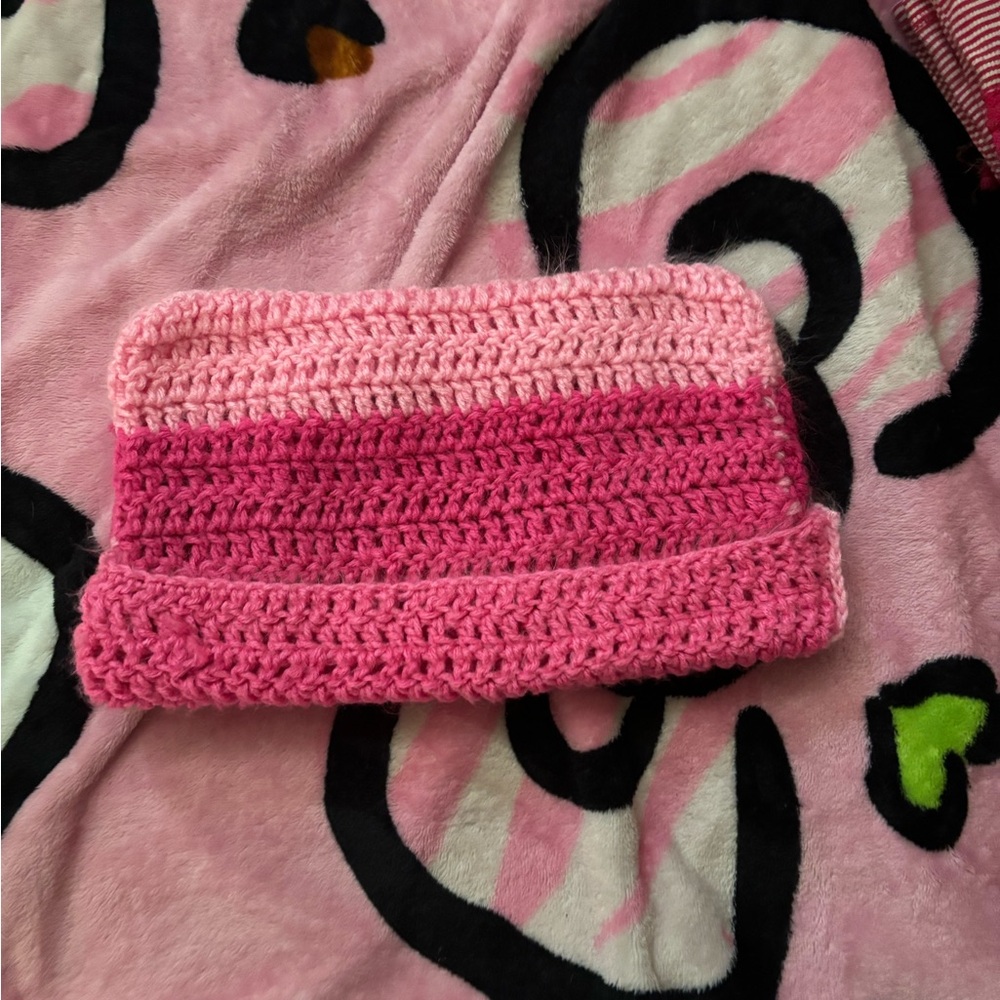 Super cute pink cat hat 🩷🩷🩷